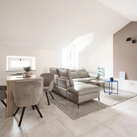 Arena Apartment *